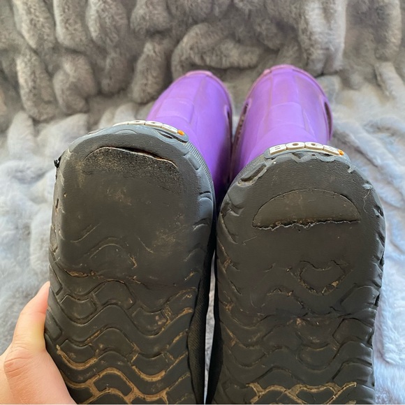 BOGS PLUSH RAIN BOOTS - Picture 9 of 9